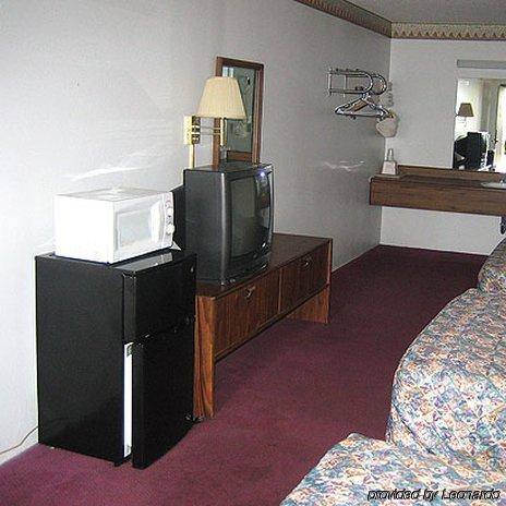 Relax Inn - Warrenton Room photo